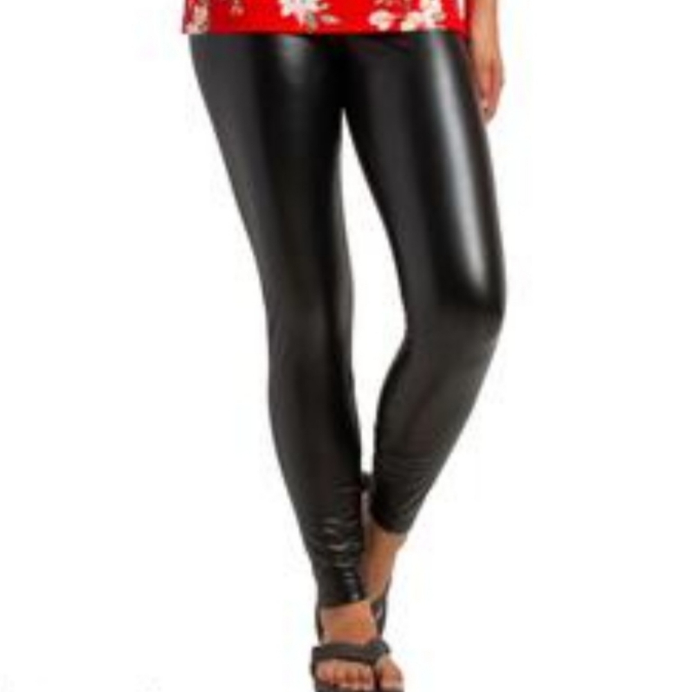 Hot Pleather leggings 🔥